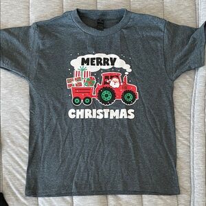 Gildan Kids Christmas Santa Tractor T-Shirt - Gray and Red